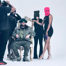 Q Bosiliniを聴いたり、ミュージックビデオを鑑賞したり、経歴やツアー日程などを確認したりしましょう！