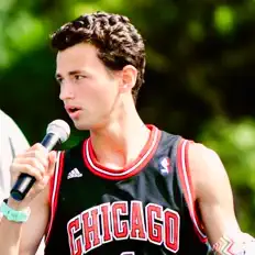 Posłuchaj wykonawcy Jack Rutstein, obejrzyj teledyski, przeczytaj biografię, zobacz daty tras koncertowych i nie tylko!