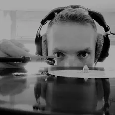 Dengarkan KVBeats, tonton video musik, baca bio, lihat tanggal tur & lainnya!