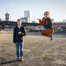 Ouve Stage Wombat Collective, vê vídeos de música, lê a biografia, vê as datas da digressão e muito mais!