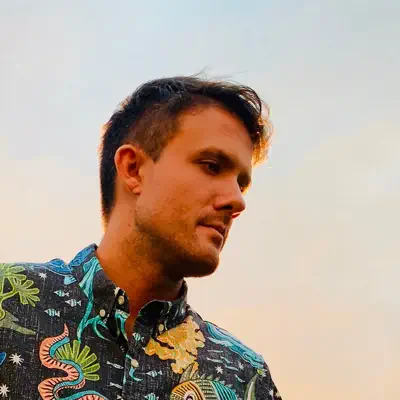 Listen to Keoni Thompson, watch music videos, read bio, see tour dates & more!