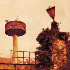 Poslechněte si interpreta Rsu, sledujte hudební videa, přečtěte si životopis, podívejte se na data turné a další informace.