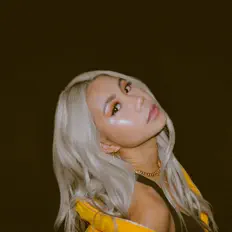 Kitt Maeを聴いたり、ミュージックビデオを鑑賞したり、経歴やツアー日程などを確認したりしましょう！