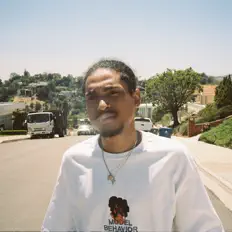 Hör dir Mike Roots an, schau dir Musikvideos an, lies die Biografie, finde Tourdaten und mehr!