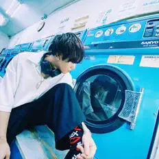 Poslechněte si interpreta JVNTA, sledujte hudební videa, přečtěte si životopis, podívejte se na data turné a další informace.