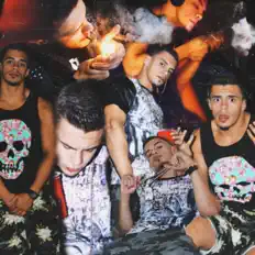 聆聽 Officialheir、觀看音樂影片、閱讀小傳、查看巡演日期等！