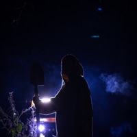 вырыла могилу до пояса - Single - лучнадежды