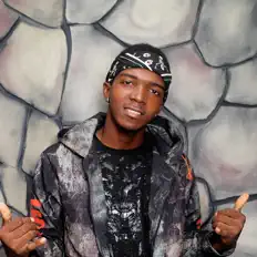 Escucha a Young King, mira videos musicales, lee su biografía, consulta las fechas de las gira y más.