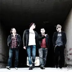 Escucha a Defans, mira videos musicales, lee su biografía, consulta las fechas de las gira y más.