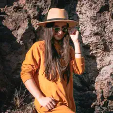 收听 Pamela Orozco、观看音乐视频、阅读小传、查看巡演日期等 ！