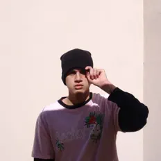 收听 Juse、观看音乐视频、阅读小传、查看巡演日期等 ！