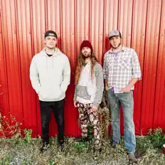 Posłuchaj wykonawcy Myth and Company, obejrzyj teledyski, przeczytaj biografię, zobacz daty tras koncertowych i nie tylko!