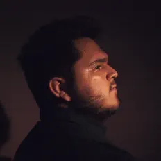 Ouve Loveafterglow, vê vídeos de música, lê a biografia, vê as datas da digressão e muito mais!