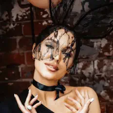 Escucha a The Pinkbrain, mira videos musicales, lee su biografía, consulta las fechas de las gira y más.