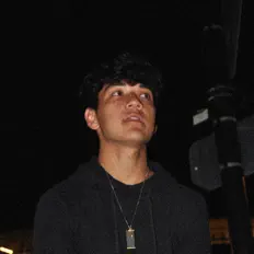 Ouve 5vmmy, vê vídeos de música, lê a biografia, vê as datas da digressão e muito mais!