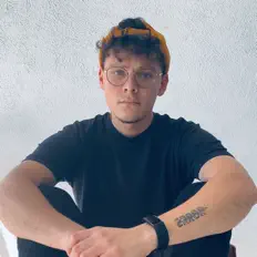 Poslechněte si interpreta SAGRADO, sledujte hudební videa, přečtěte si životopis, podívejte se na data turné a další informace.