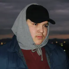 Ακούστε περιεχόμενο από Aaron Trinidad, παρακολουθήστε μουσικά βίντεο, διαβάστε το βιογραφικό, δείτε ημερομηνίες περιοδείας, και πολλά ακόμη!