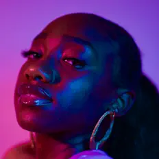 SonayahBenee सुनें, म्यूज़िक वीडियो देखें, बायो पढ़ें, दौरे की तारीखें और बहुत कुछ देखें!