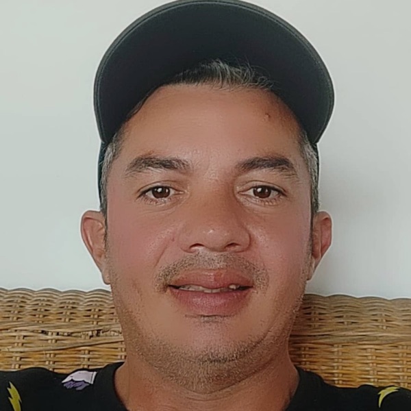 Andri Moreno's avatar