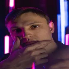 收听 DeniDev、观看音乐视频、阅读小传、查看巡演日期等 ！