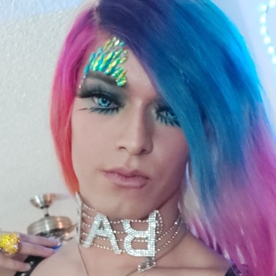 Listen to Jade Moschino, watch music videos, read bio, see tour dates & more!