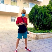 Diferente (feat. Rey Pandora) - Single - Yung Voces