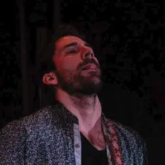 Hör dir James Waves an, schau dir Musikvideos an, lies die Biografie, finde Tourdaten und mehr!