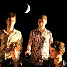 Ακούστε περιεχόμενο από Gute Nacht Um 6, παρακολουθήστε μουσικά βίντεο, διαβάστε το βιογραφικό, δείτε ημερομηνίες περιοδείας, και πολλά ακόμη!