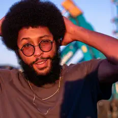 Hör dir BREEZEOMATIC an, schau dir Musikvideos an, lies die Biografie, finde Tourdaten und mehr!