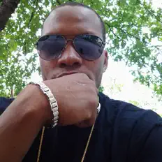 RichaMillyを聴いたり、ミュージックビデオを鑑賞したり、経歴やツアー日程などを確認したりしましょう！