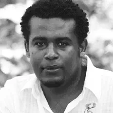 Dengarkan Daniel Amdemichael, tonton video musik, baca bio, lihat tanggal tur & lainnya!