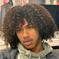 Escucha a Lil Squirtle, mira videos musicales, lee su biografía, consulta las fechas de las gira y más.