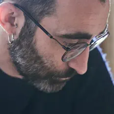 Víctor Trescolí Sanz सुनें, म्यूज़िक वीडियो देखें, बायो पढ़ें, दौरे की तारीखें और बहुत कुछ देखें!