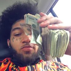 Dengarkan King Juelz, tonton video musik, baca bio, lihat tanggal tur & lainnya!