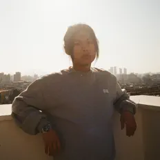 聆聽 Lil 9ap、觀看音樂影片、閱讀小傳、查看巡演日期等！