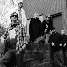 聆聽 God Hates Unicorns、觀看音樂影片、閱讀小傳、查看巡演日期等！