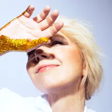 Sunstroke Rain을(를) 듣고, 뮤직 비디오를 보고, 약력을 읽고, 투어 일정 등을 확인하세요!