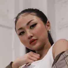 Listen to Ashya, watch music videos, read bio, see tour dates & more!