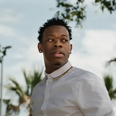 Listen to Lovelle Donté, watch music videos, read bio, see tour dates & more!
