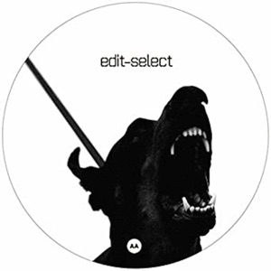 She Don't Like the Collar (2020) - Single