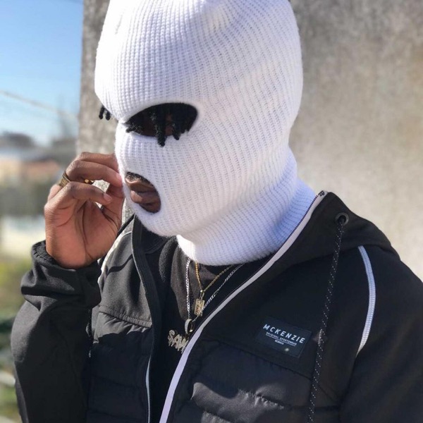 Estufa no Block (feat. Savage Outlaw)
