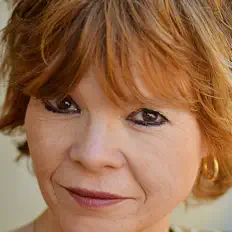 Trish Torline dinle, müzik videolarını izle, biyografisini oku, tur tarihlerini ve daha fazlasını gör!