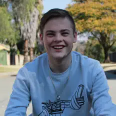 Ouça Scobbie, assista a videoclipes, leia a biografia, veja as datas das turnês e mais!