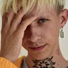 Skr1ter dinle, müzik videolarını izle, biyografisini oku, tur tarihlerini ve daha fazlasını gör!