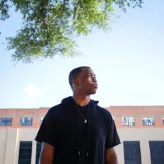 Posłuchaj wykonawcy LC Alexander, obejrzyj teledyski, przeczytaj biografię, zobacz daty tras koncertowych i nie tylko!