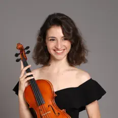 Poslechněte si interpreta Ioana Selaru, sledujte hudební videa, přečtěte si životopis, podívejte se na data turné a další informace.