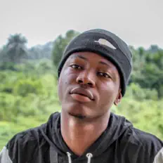 boyjonesmann을(를) 듣고, 뮤직 비디오를 보고, 약력을 읽고, 투어 일정 등을 확인하세요!