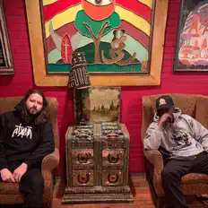 Kneel'n Rey을(를) 듣고, 뮤직 비디오를 보고, 약력을 읽고, 투어 일정 등을 확인하세요!