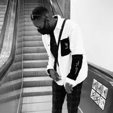 Ouça Ley, assista a videoclipes, leia a biografia, veja as datas das turnês e mais!