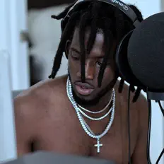 Posłuchaj wykonawcy Hot Boii Billy, obejrzyj teledyski, przeczytaj biografię, zobacz daty tras koncertowych i nie tylko!